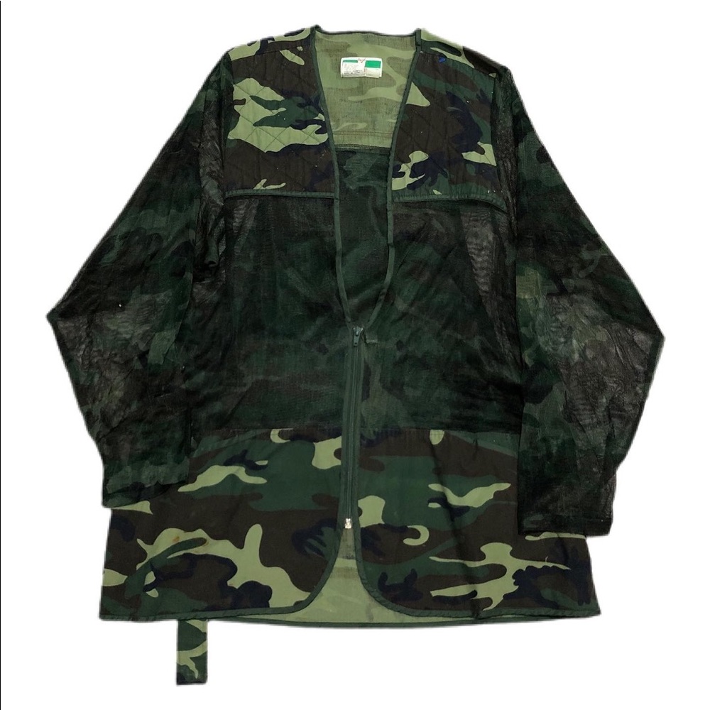 Vintage Game Winner Camo Hunting Vest with Netting